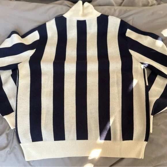 Sergio Tacchini Navy Blue and White Striped Sweater